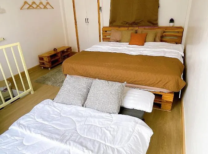 Lively And Cozy Canal House ,entire House Bangkok